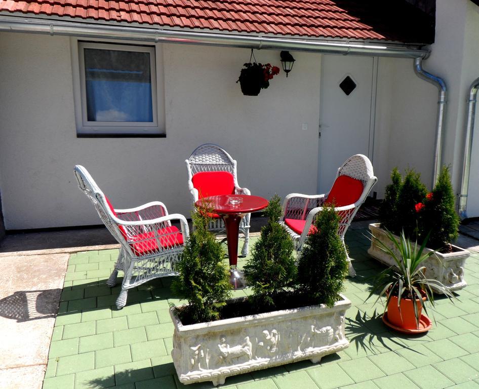 Apartments Jurasic Ogulin Εξωτερικό φωτογραφία